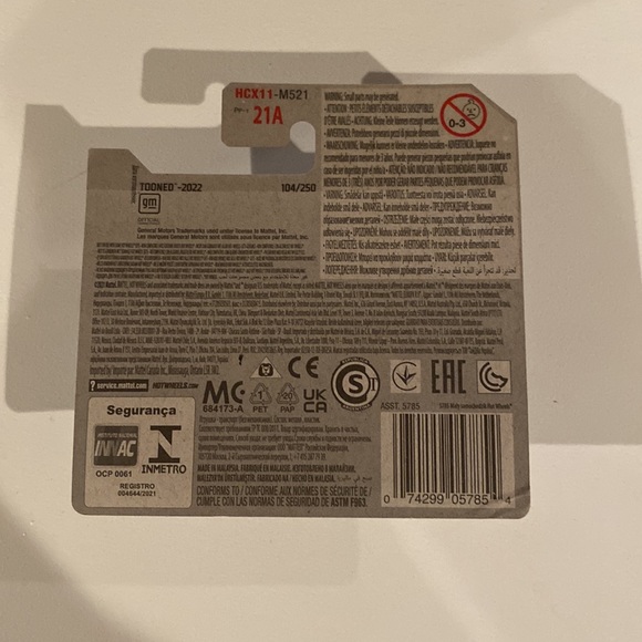 Hot Wheels Toon’d ‘83 Chevy Silverado - Picture 5 of 5